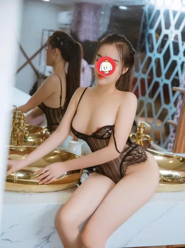 Yến Trang , XINH GÁI, MÊ MẨN LÒNG NGƯỜI, MÚA CỘT CỰC ĐỈNH - Gái gọi 777