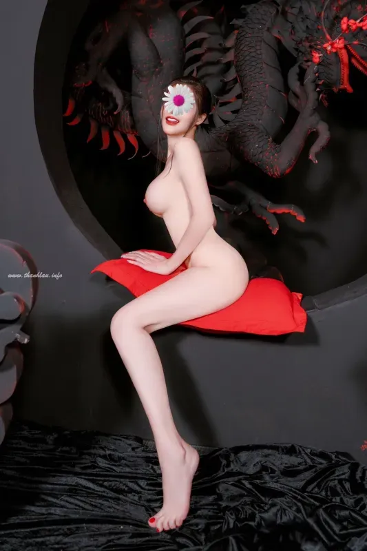 NEW PHI PHI - DA TRẮNG DÁNG ĐẸP M65, GẦM CAO MÁY THOÁNG CỰC KỲ CHIỀU KHÁCH. - Gái gọi 777