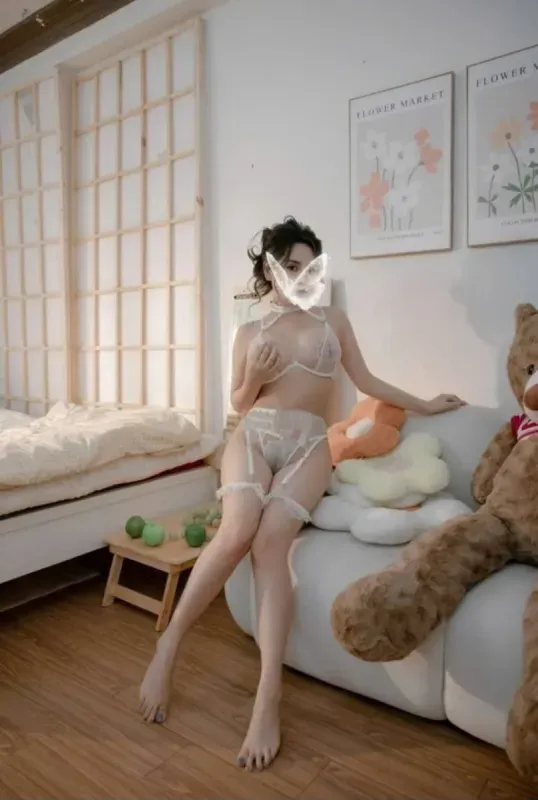 BÉ MUN - GÁI GỌI QUAN HOA - GÁI CÔNG SỞ LÀM THÊM - GẦM CAO MÁY THOÁNG - BODY RỰC LỬA - BÍM CỰC KHÍT - Gái gọi 777