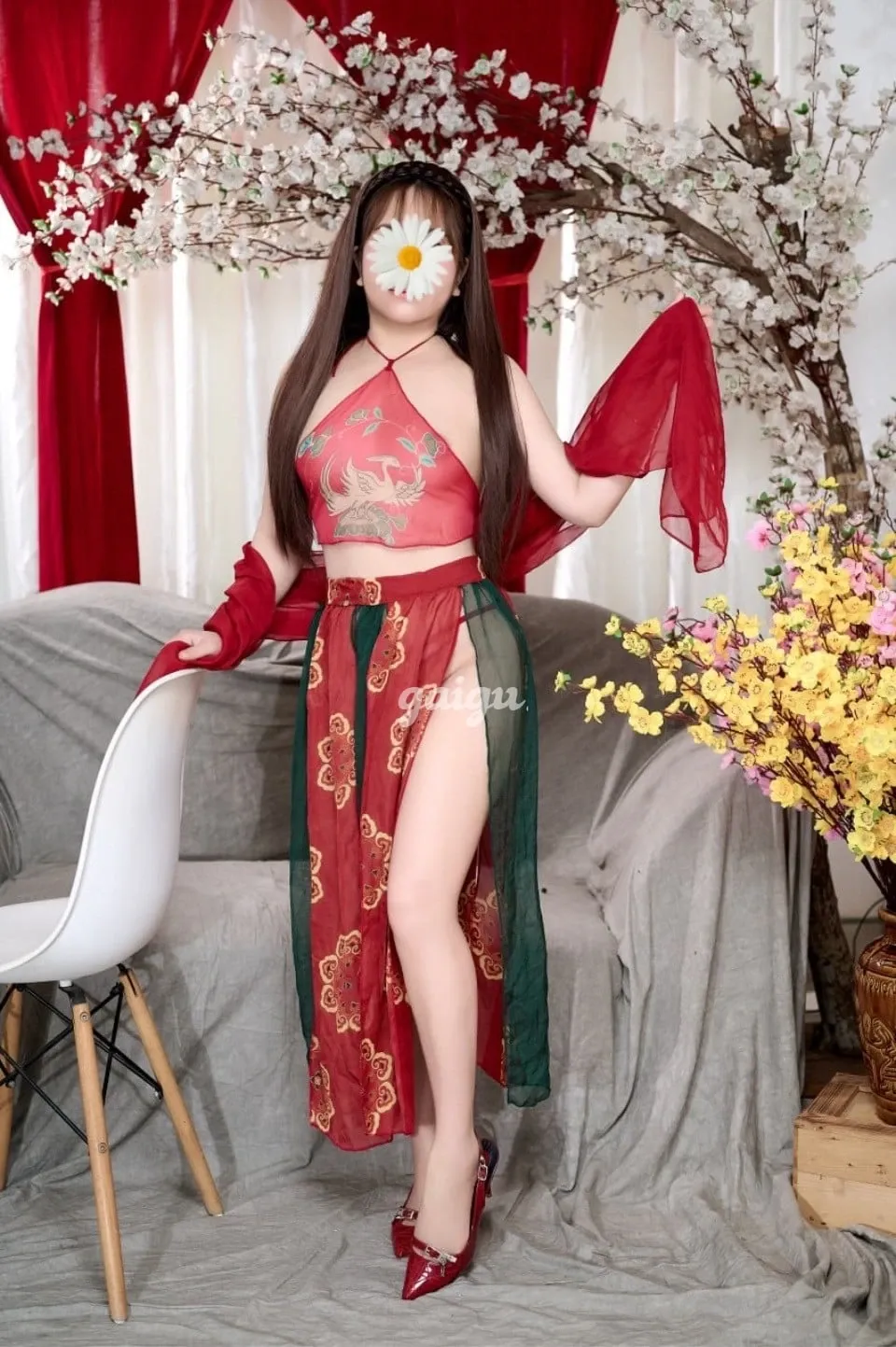 Dâu Tây  Da trắng chiều chuộng như người yêu - Gái gọi 777