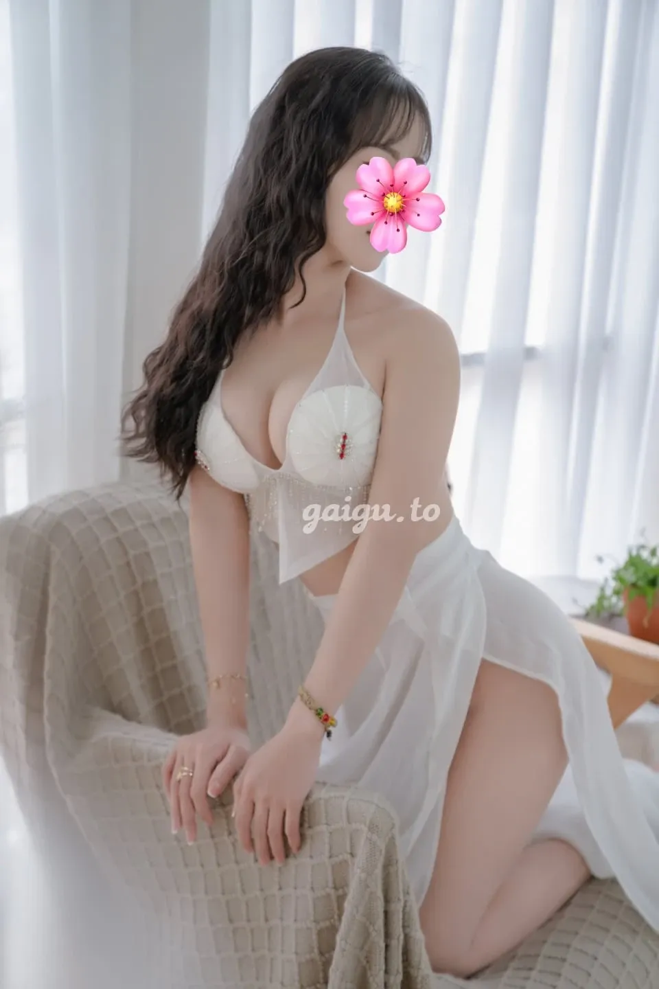 Thủy Tiên Em sinh viên xinh đẹp không tùy vết - Gái gọi 777