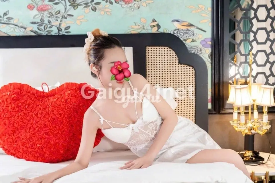 TIỂU MẪN gái xinh body dâm nhiều nước - Gái gọi 777