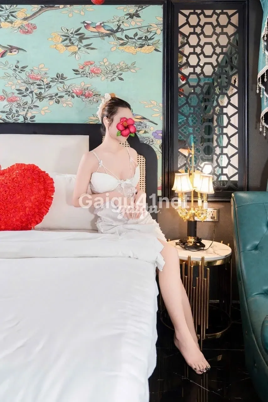 TIỂU MẪN gái xinh body dâm nhiều nước - Gái gọi 777