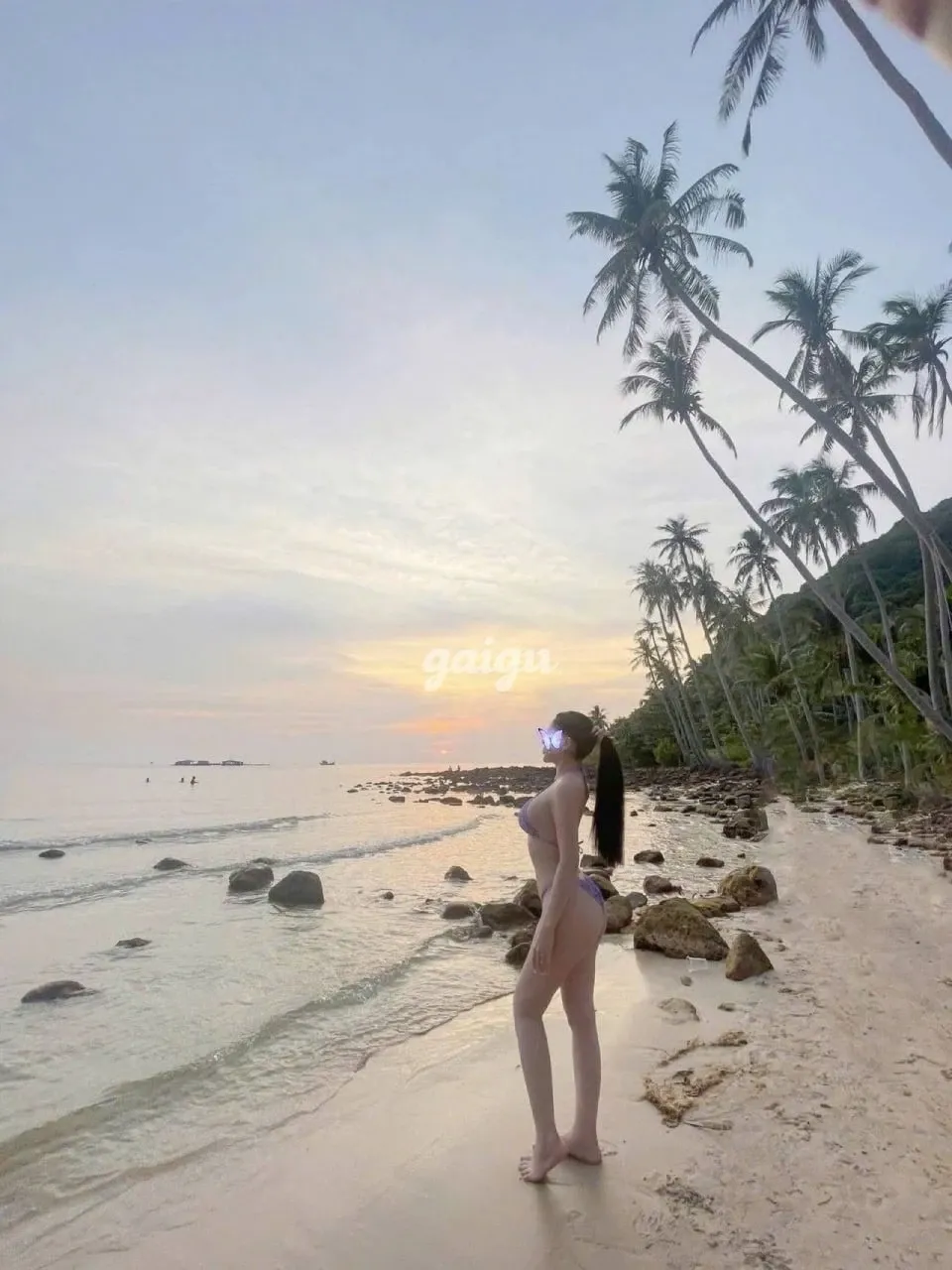 Hàng Cao Cấp  Bé Sam  Hot Girl Sài Thành Bím Múp Vú Ngon - Gái gọi 777