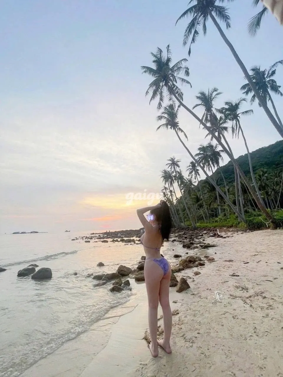 Hàng Cao Cấp  Bé Sam  Hot Girl Sài Thành Bím Múp Vú Ngon - Gái gọi 777