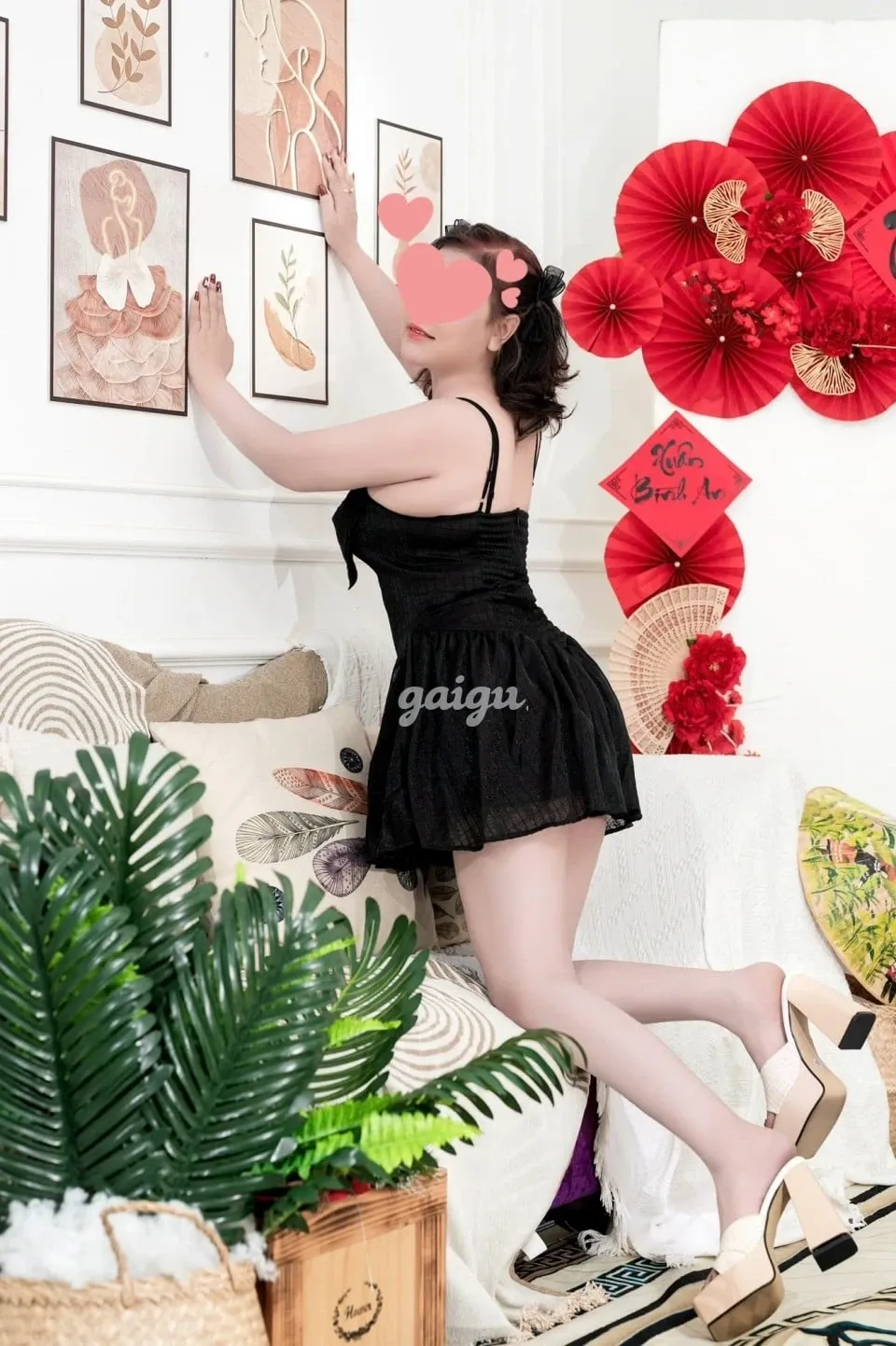 Hương LanThần Dâm Đại Tỉ Chiều Khách Ngoan Hiền Dễ Bảo - Gái gọi 777