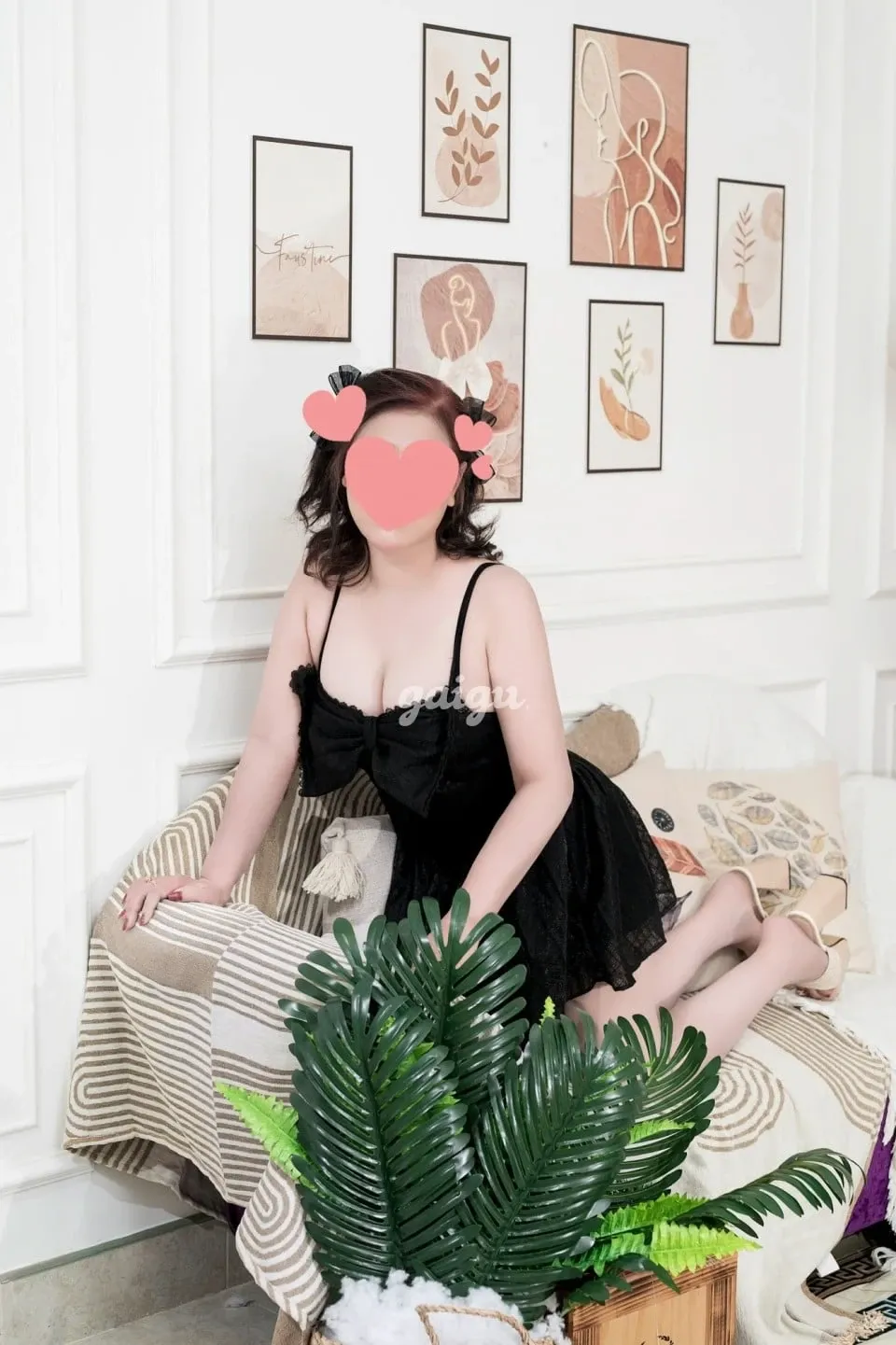 Hương LanThần Dâm Đại Tỉ Chiều Khách Ngoan Hiền Dễ Bảo - Gái gọi 777