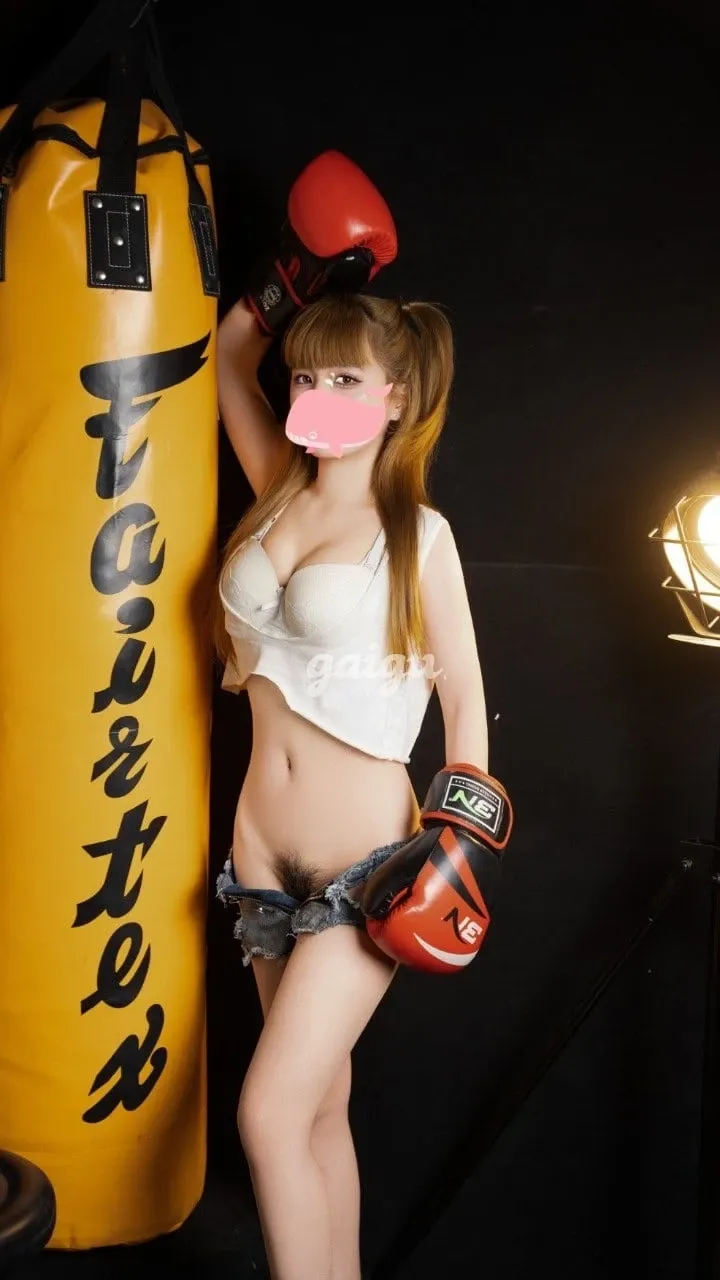 Lâm Anh- em hàng thơm ngon cá tính hấp dẫn - Gái gọi 777