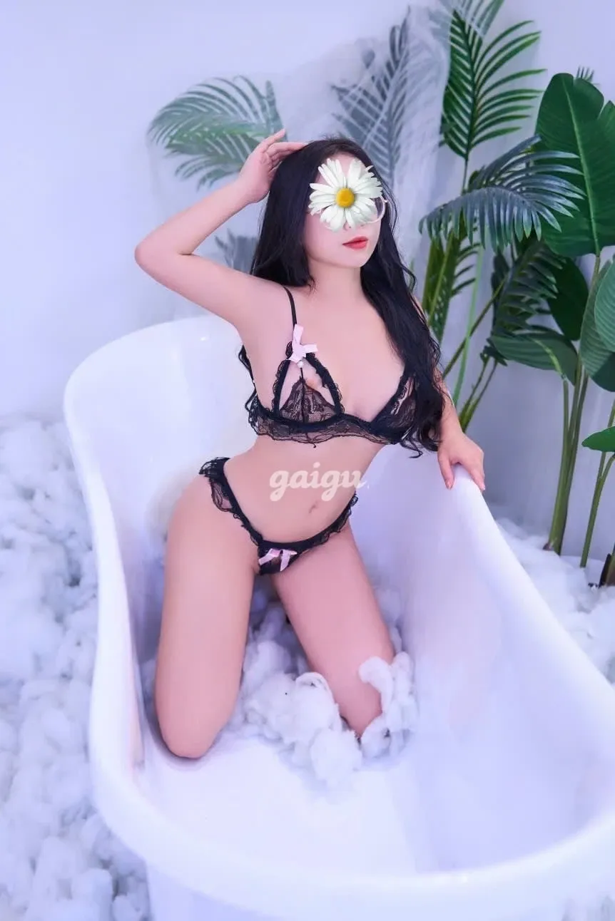 Gái gọi 777 - Minh Anh Body mềm mại cong cớn siêu quyến rũ sức hấp dẫn khó thể cưỡng lại