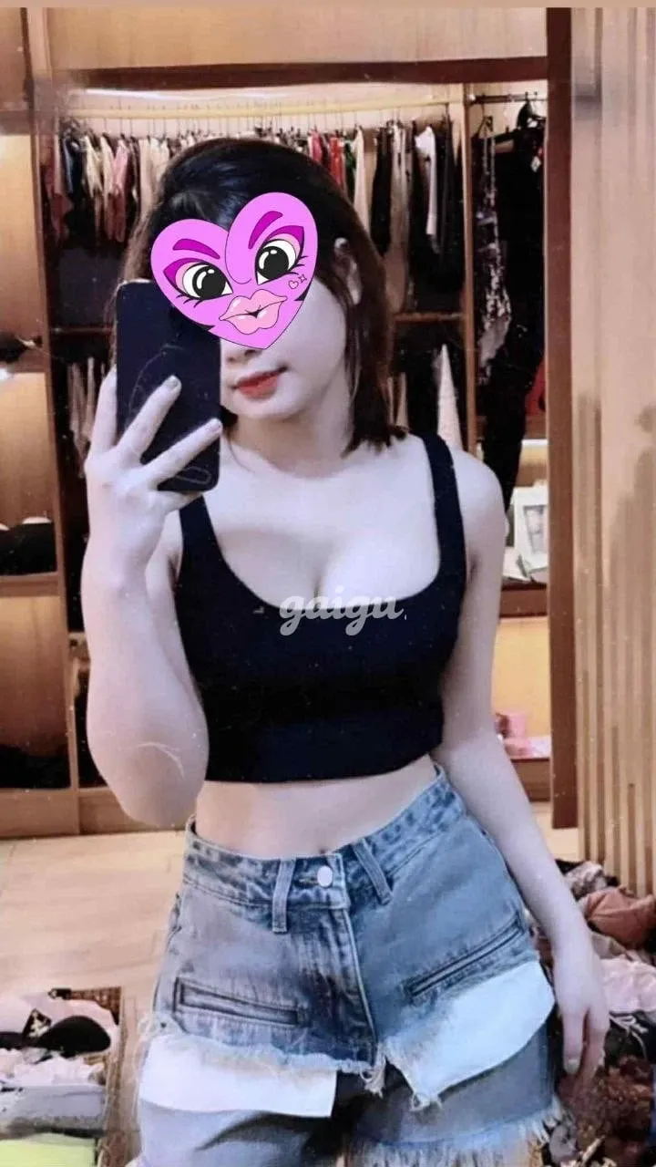 Linh NhiHÀNG HÓT BÍM SIÊU ĐẸP HỒNG HÀO VÍP - Gái gọi 777