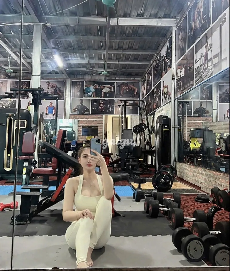 Bảo Anh NURU  Gái lai tây trắng đẹp hoàn hảo