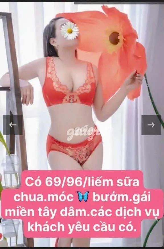 Quỳnh Tuyền _ Gái dâm ngọt ngào dễ tính bj tuyệt đỉnh