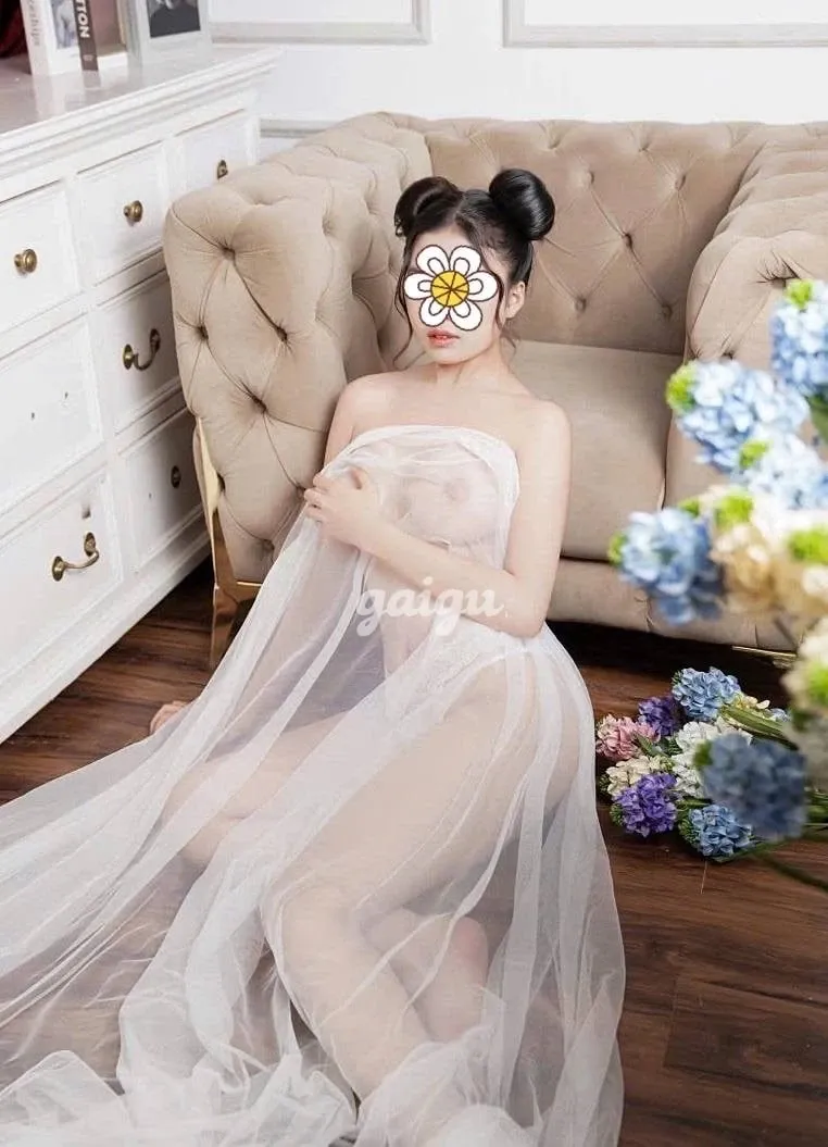 Bé Thơm - Xinh Yêu Chiều Khách  Nhẹ Nhàng Tình Cảm - Gái gọi 777