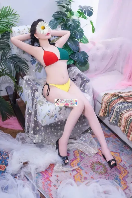 (Ngừng phục vụ)EM GÁI NGỌC ANH - Vú To - Da TRẮNG MỊN VÀ PHỤC VỤ NHIỆT TÌNH CHU ĐÁO - Gái gọi 777