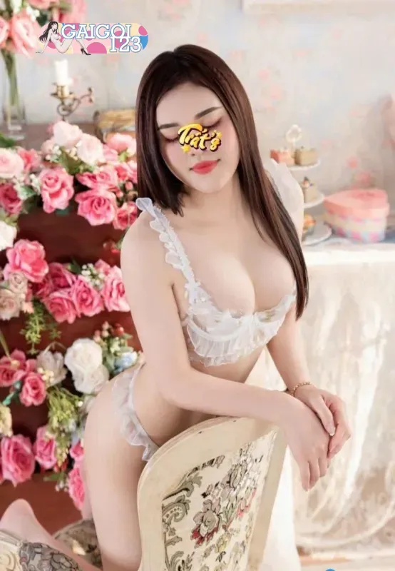 (Ngừng phục vụ)❤️BẢO ANH❤️ - Bé NV văn phòng xinh - Sex nơi công sở siêu ngon - Gái gọi 777